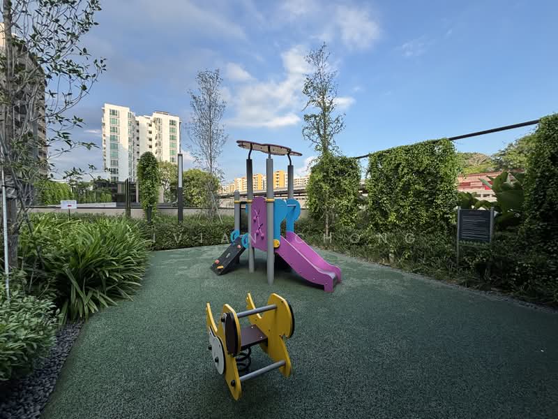 Sceneca Residence, Tanah Merah Kechil Link, Bedok / Upper East Coast, 3 Bedrooms, 904 sqft, Condominium For Sale, by Vivian Chong, 500063815 - Exterior - PropertyGuru.com.sg