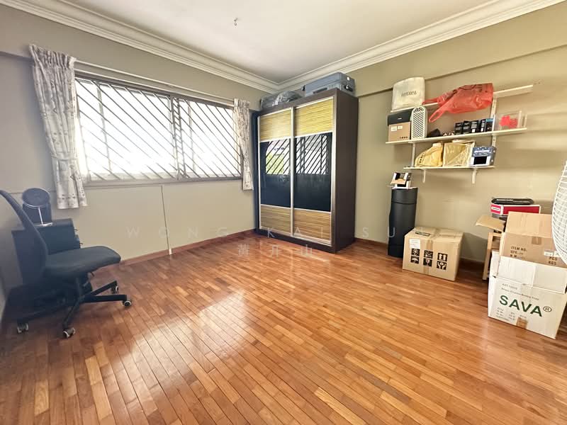 656 Hougang Avenue 8 HDB Flat For Sale at S$ 899,999 | PropertyGuru Singapore - Bedroom