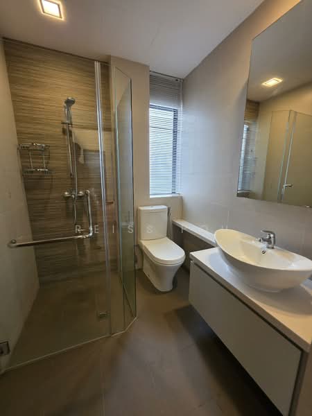 Regency Park, 7 Nathan Road, 3 Bedrooms, 2,260 sqft, Condominium For Rent, by Reiss Poh, 500063840 - Bathroom - PropertyGuru.com.sg