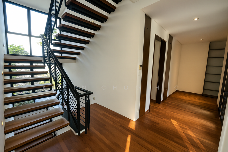 (Huge Price Drop | Best Value) Rare 4-Storey Balinese-Style Detached Bungalow at Sentosa Cove Bungalow House For Sale at S$ 10,800,000 | PropertyGuru Singapore - Interior