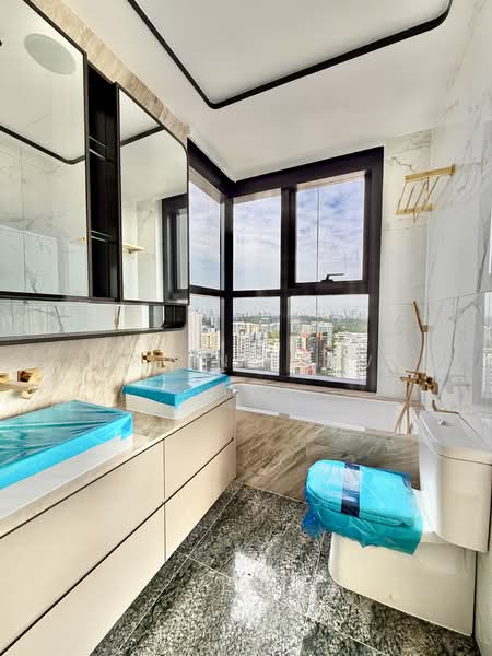 Perfect Ten, 321 Bukit Timah Road, 3 Bedrooms, 1,281 sqft, Condominium For Rent, by Irvin Liaw, 500063863 - Bathroom - PropertyGuru.com.sg