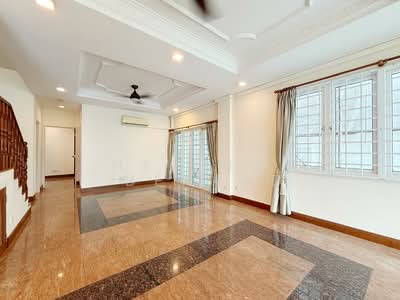 For Rent - Dunman Lane