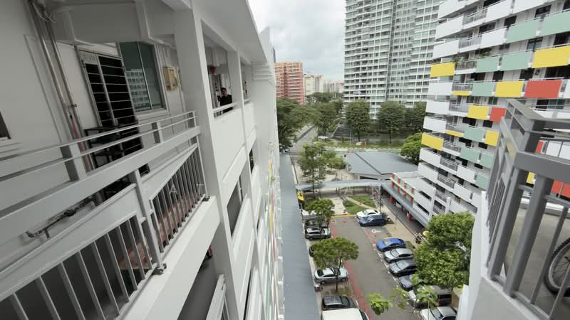 123 Lorong 1 Toa Payoh HDB Flat For Sale at S$ 420,000 | PropertyGuru Singapore - Exterior