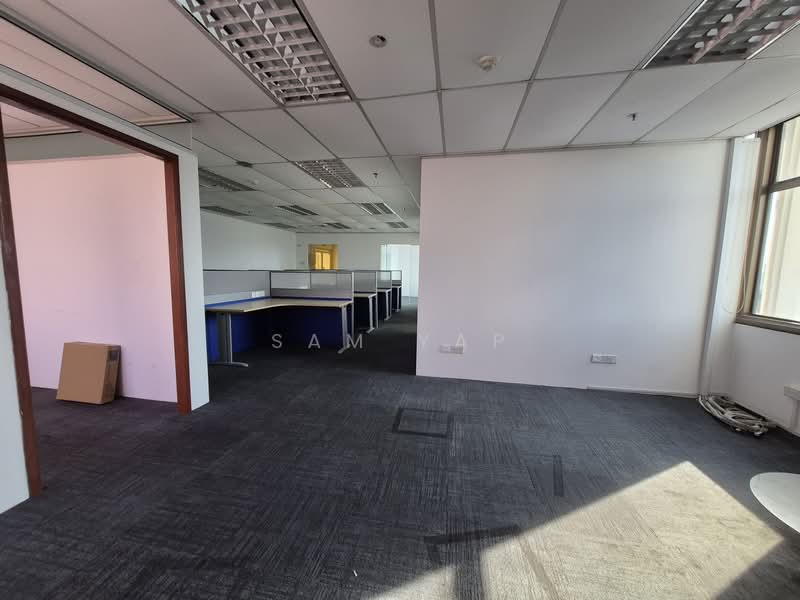 Peninsula Plaza, 111 North Bridge Road, 1,486 sqft, Office For Rent, by Sam Yap, 500063880 - Interior - CommercialGuru.com.sg