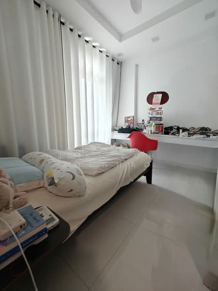 Northvale Condominium For Sale at S$ 1,900,000 | PropertyGuru Singapore - Bedroom