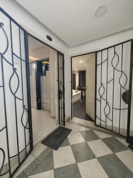 Northvale Condominium For Sale at S$ 1,900,000 | PropertyGuru Singapore - Entrance