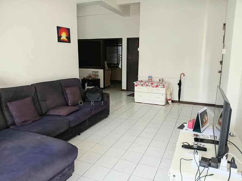 Lakepoint Condo, 2 Lakepoint Drive, 2 Bedrooms, 1,001 sqft, Condominium For Rent, by Lorina Liu, 500063885 - Living Room - PropertyGuru.com.sg