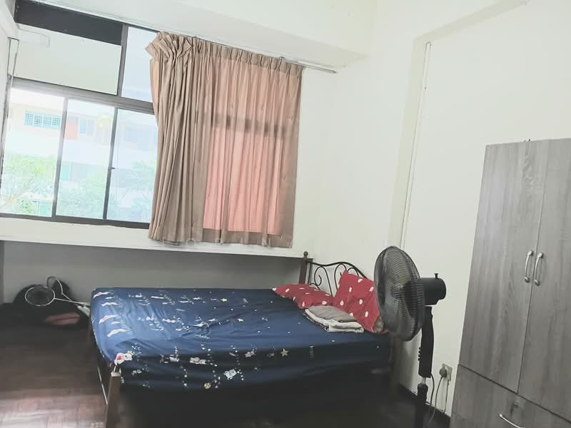 Lakepoint Condo, 2 Lakepoint Drive, 2 Bedrooms, 1,001 sqft, Condominium For Rent, by Lorina Liu, 500063885 - Bedroom - PropertyGuru.com.sg