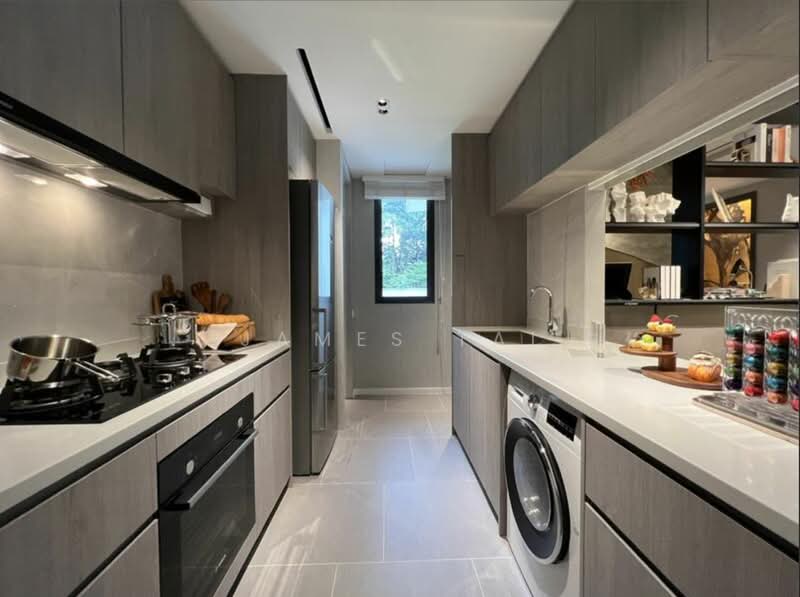 The LakeGarden Residences Condominium For Sale at S$ 2,743,000 | PropertyGuru Singapore - Kitchen