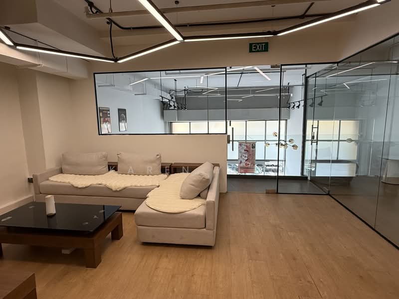 Midview Building, 50 Bukit Batok Street 23, 2,800 sqft, Light Industrial (B1) For Sale, by Karen Yuen, 500063902 - Living Room - CommercialGuru.com.sg