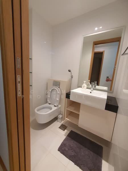 One Oxley Rise, 1 Oxley Rise, 1 Bedroom, 754 sqft, Apartment For Rent, by REBECCA, 500063909 - Bathroom - PropertyGuru.com.sg