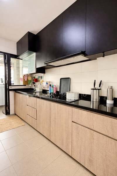 868B Tampines Avenue 8 HDB Flat For Sale at S$ 790,000 | PropertyGuru Singapore - Kitchen