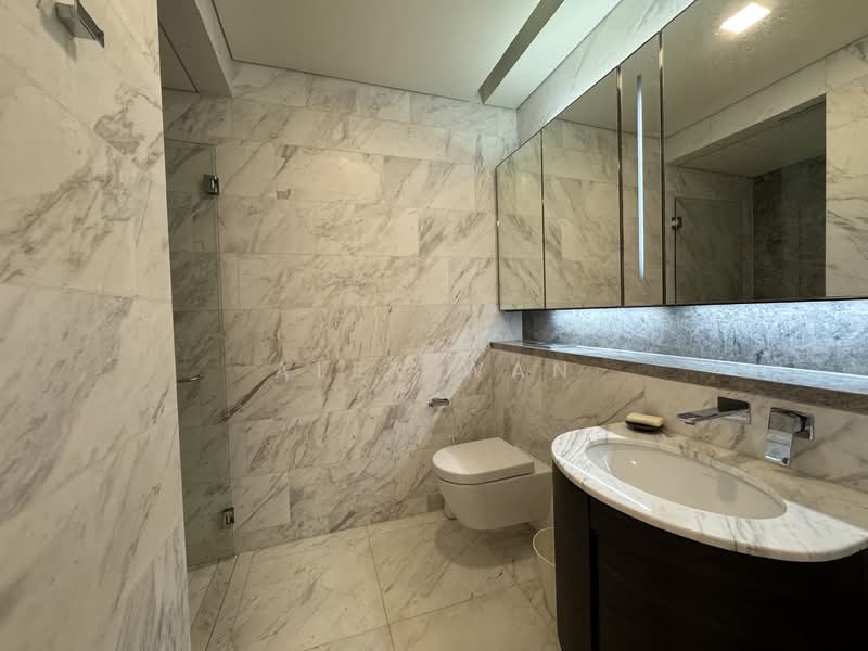 DUO Residences Apartment For Sale at S$ 2,000,000 | PropertyGuru Singapore - Bathroom
