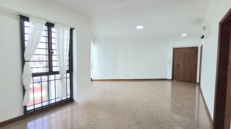 Regentville, 2 Hougang Street 92, 3 Bedrooms, 1,076 sqft, Condominium For Rent, by Bendy Ho, 500063939 - Living Room - PropertyGuru.com.sg