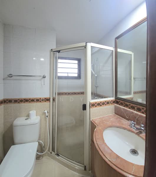 Regentville, 2 Hougang Street 92, 3 Bedrooms, 1,076 sqft, Condominium For Rent, by Bendy Ho, 500063939 - Bathroom - PropertyGuru.com.sg