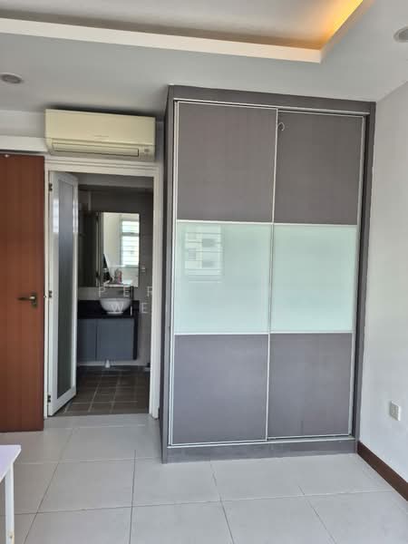 180A Rivervale Crescent HDB Flat For Sale at S$ 549,888 | PropertyGuru Singapore - Bathroom