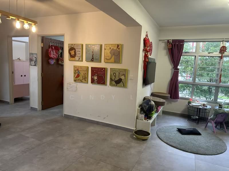 691D Woodlands Drive 73 HDB Flat For Sale at S$ 630,000 | PropertyGuru Singapore - Living Room