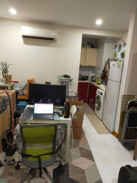 EiS Residences Condominium For Sale at S$ 695,000 | PropertyGuru Singapore - Kitchen