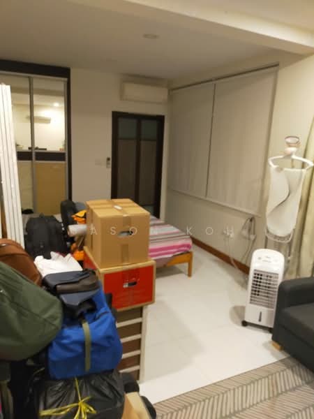 EiS Residences Condominium For Sale at S$ 695,000 | PropertyGuru Singapore - Bedroom