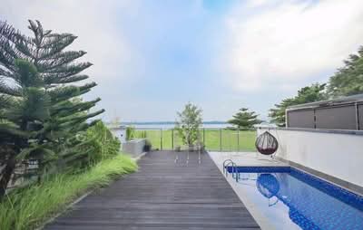 For Sale - Bungalow by the Sea