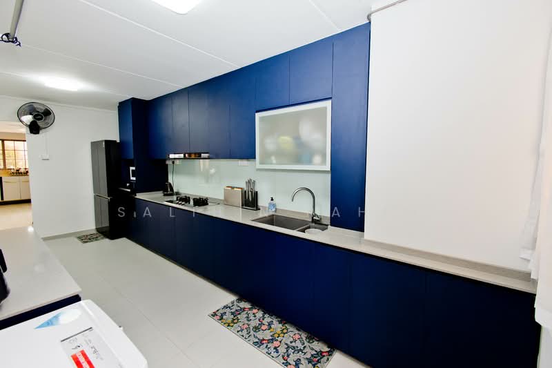 150 Simei Street 1 HDB Flat For Sale at S$ 700,000 | PropertyGuru Singapore - Kitchen