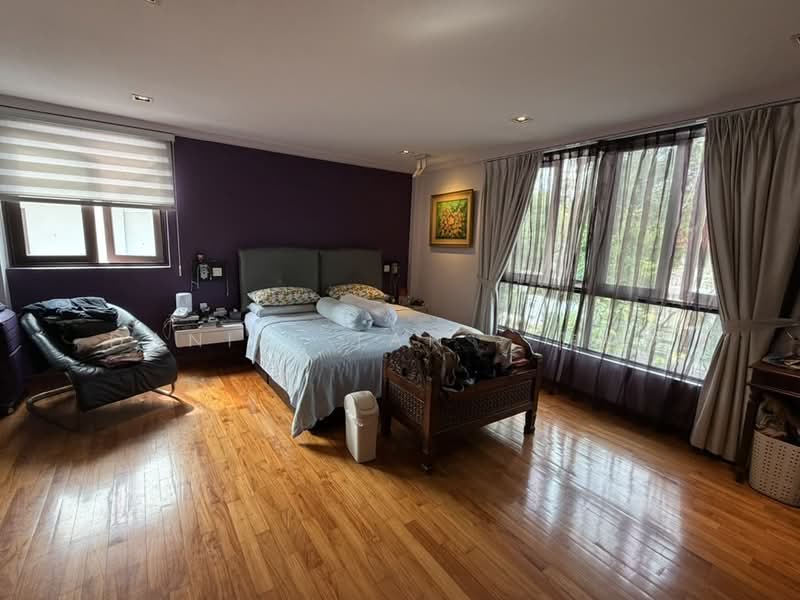 Super Rare, Freehold Balinese Resort Detached near 2 MRTs and Bus Stop Detached House For Sale at S$ 13,888,888 | PropertyGuru Singapore - Bedroom