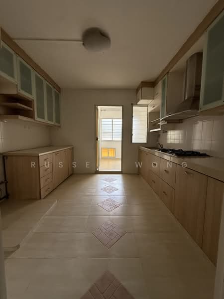 125 Bukit Merah View HDB Flat For Sale at S$ 888,000 | PropertyGuru Singapore - Kitchen
