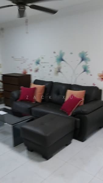 43 Teban Gardens Road, 43 Teban Gardens Road, 2 Bedrooms, 721 sqft, HDB Flat For Rent, by Zack Xu, 500064054 - Living Room - PropertyGuru.com.sg