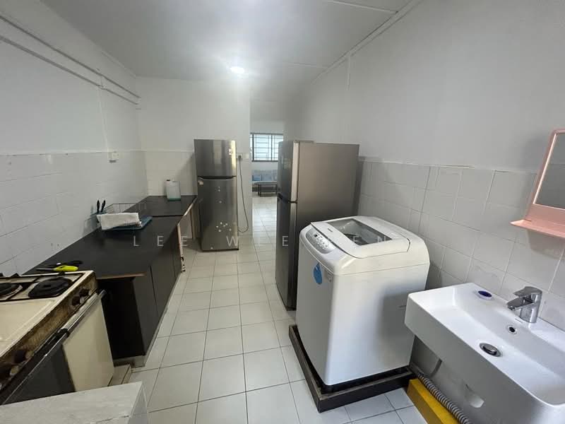 148 Simei Street 1 HDB Flat For Sale at S$ 618,000 | PropertyGuru Singapore - Kitchen