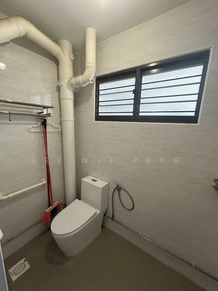 148 Simei Street 1, 148 Simei Street 1, 3 Bedrooms, 904 sqft, HDB Flat For Sale, by Lee Wee Peng, 500064069 - Bathroom - PropertyGuru.com.sg