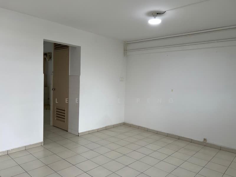 148 Simei Street 1, 148 Simei Street 1, 3 Bedrooms, 904 sqft, HDB Flat For Sale, by Lee Wee Peng, 500064069 - Living room - PropertyGuru.com.sg