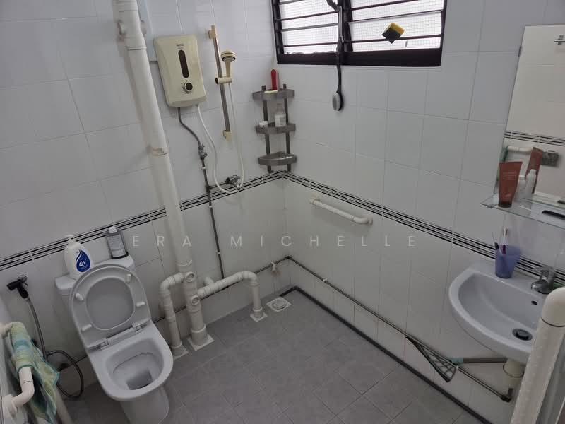 114 Bukit Purmei Road, 114 Bukit Purmei Road, Room Rental, 140 sqft, HDB Flat For Rent, by ERA Michelle, 500064077 - Bathroom - PropertyGuru.com.sg