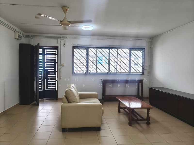142 Petir Road, 142 Petir Road, 3 Bedrooms, 1,109 sqft, HDB Flat For Rent, by Ellouisa Chen (Elle Chen), 500064082 - Living Room - PropertyGuru.com.sg