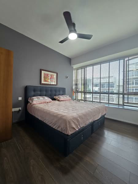 D'Nest Condominium For Sale at S$ 2,300,000 | PropertyGuru Singapore - Master Bedroom