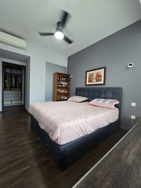 D'Nest Condominium For Sale at S$ 2,300,000 | PropertyGuru Singapore - Master Bedroom