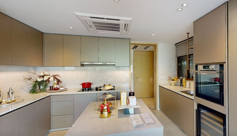 Pinetree Hill Condominium For Sale at S$ 2,819,999 | PropertyGuru Singapore - Kitchen