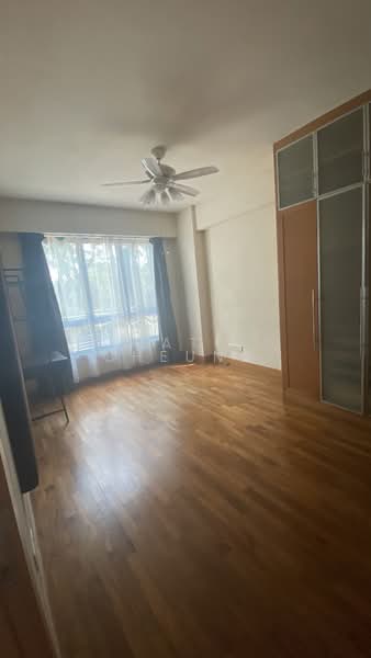 Water Place Condominium For Sale at S$ 3,100,000 | PropertyGuru Singapore - Interior