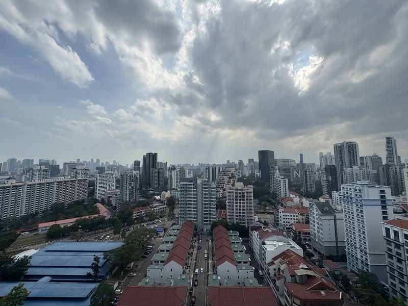 Cradels, 10 Lorong Limau, 1 Bedroom, 581 sqft, Condominium For Rent, by Tan Hui Shan, 500064104 - Exterior - PropertyGuru.com.sg