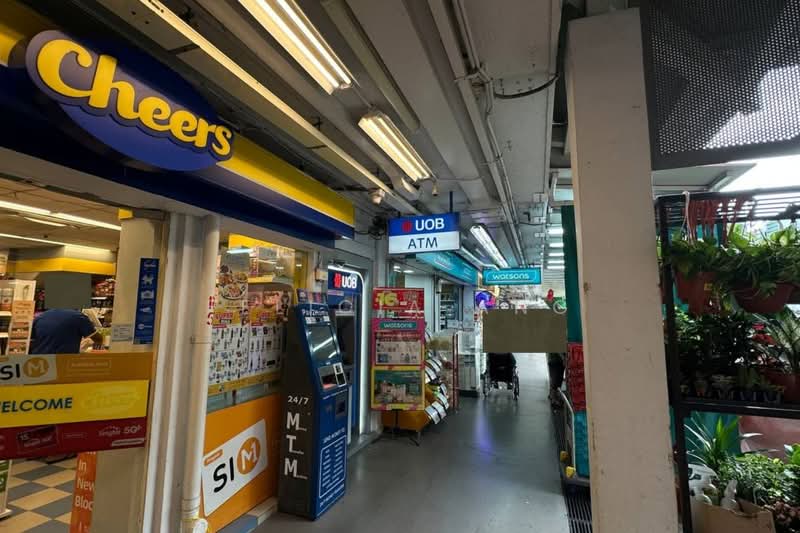 112 Lorong 1 Toa Payoh HDB Flat For Sale at S$ 380,000 | PropertyGuru Singapore - Exterior