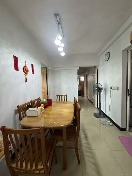 264A Compassvale Bow HDB Flat For Sale at S$ 798,000 | PropertyGuru Singapore - Dining Room