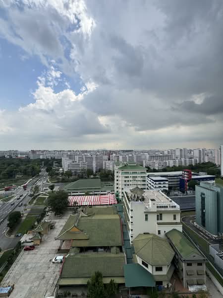 264A Compassvale Bow HDB Flat For Sale at S$ 798,000 | PropertyGuru Singapore - Exterior