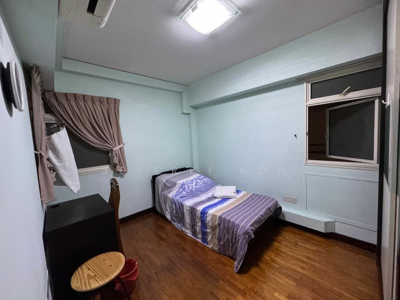 264A Compassvale Bow HDB Flat For Sale at S$ 798,000 | PropertyGuru Singapore - Bedroom