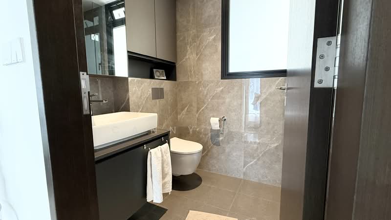Irwell Hill Residences Condominium For Sale at S$ 2,150,000 | PropertyGuru Singapore - Bathroom