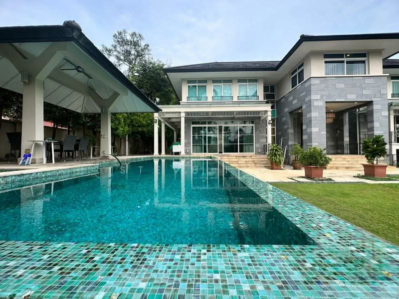 Cluny Hill Woollerton Park Good Class Bungalow For Sale at S$ 55,380,000 | PropertyGuru Singapore - Exterior