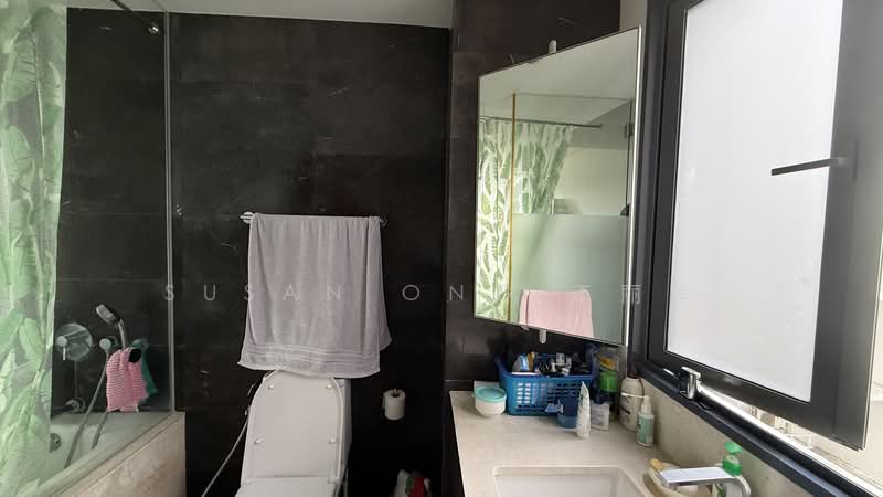 Waterfront Isle Condominium For Sale at S$ 2,588,888 | PropertyGuru Singapore - Bathroom