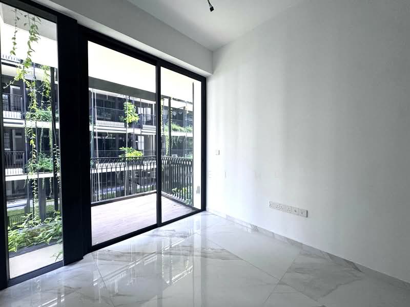 Jervois Mansion, 6 Jervois Close, 3 Bedrooms, 861 sqft, Condominium For Rent, by Yee Wei Ng, 500064131 - Balcony - PropertyGuru.com.sg