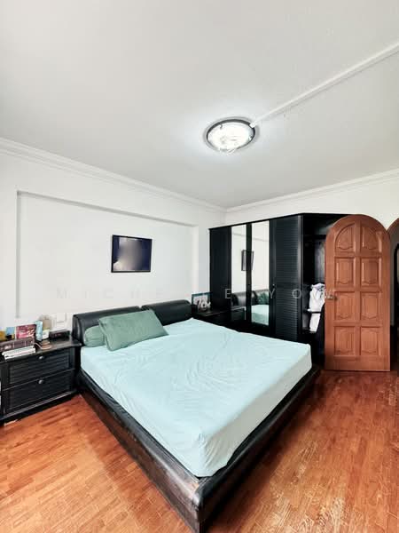 894 Tampines Street 81 HDB Flat For Sale at S$ 999,990 | PropertyGuru Singapore - Bedroom