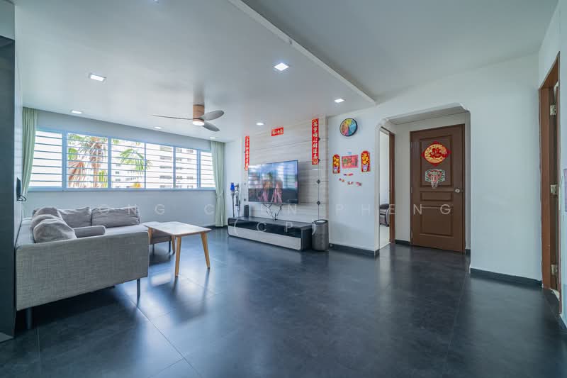 532 Hougang Avenue 6, 532 Hougang Avenue 6, 3 Bedrooms, 1,302 sqft, HDB Flat For Sale, by Ong Chun Pheng (CP), 500064142 - Living Room - PropertyGuru.com.sg