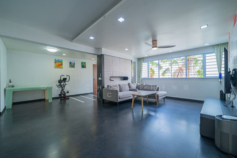 532 Hougang Avenue 6, 532 Hougang Avenue 6, 3 Bedrooms, 1,302 sqft, HDB Flat For Sale, by Ong Chun Pheng (CP), 500064142 - Living Room - PropertyGuru.com.sg