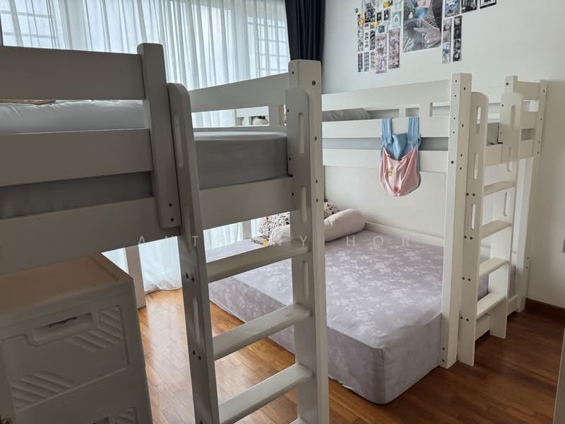 Waterview Condominium For Sale at S$ 1,250,000 | PropertyGuru Singapore - Bedroom